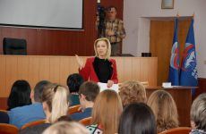 Ольга Тимофеева: «Обсуждая поправки в Конституцию, мы обсуждаем будущее наших детей»   
