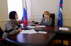 Ольга Тимофеева провела прием граждан в региональной партийной приемной в Ставрополе   