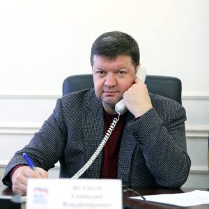 Председатель краевой Думы Геннадий Ягубов провел прием граждан по вопросам здравоохранения