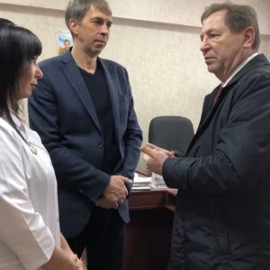Михаил Кузьмин ознакомился с ходом проведения ремонтных работ медицинских учреждений
