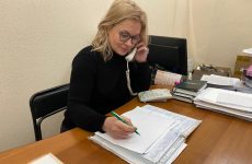 На вопросы пятигорчан отвечала руководитель фракции Партии в Думе города Дарья Самольянец