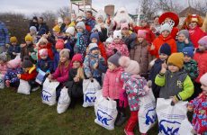 Дмитрий Судавцов привёз праздник детям садового товарищества