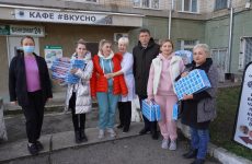 Дмитрий Судавцов передал подарки для детей медиков и персонала «красных зон»