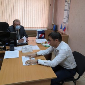 Депутат Думы Ставропольского края Анатолий Жданов провел прием граждан по вопросам социальной поддержки