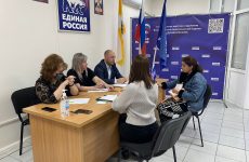 В рамках Недели приемов граждан в Георгиевском округе рассматривают проблемные вопросы социальной поддержки