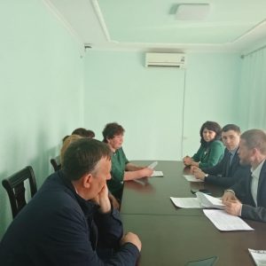 В Новоселицком округе выездной прием граждан провел краевой депутат