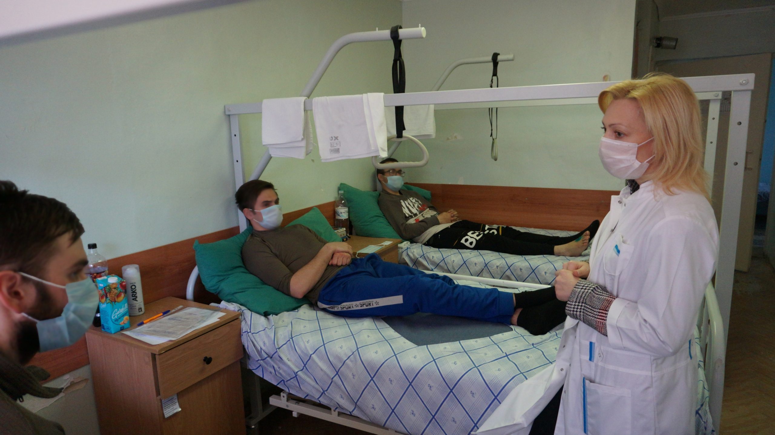 Госпитали на украине. Военный госпиталь Ставрополь. Российские военные в госпитале. Раненые на Украине в госпитале.