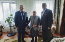 Депутат Ставрополья поздравил ветерана с праздником