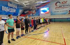 В Ставрополе стартовал Чемпионат первенства города по бадминтону