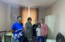 В Степновского округе активисты партии привезли гуманитарную помощь в ПВР