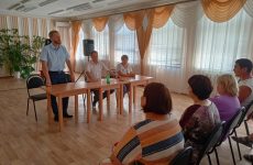 В Новоселицком округе краевой депутат провел прием граждан