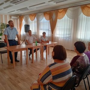 В Новоселицком округе краевой депутат провел прием граждан