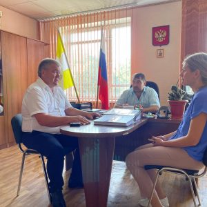 Депутат Думы Ставропольского края с рабочим визитом побывал в посёлке Ясная Поляна