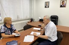 Депутат Думы Ставропольского края Александр Олдак провёл выездной прием граждан в городе Ессентуки