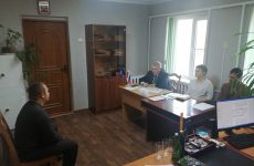 Краевой депутат встретился с заявителями в Александровском округе