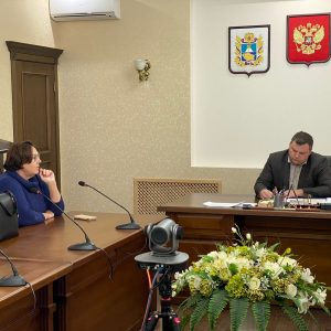 Глава Новоалександровского округа провел прием граждан по вопросам социальной поддержки