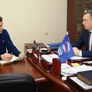 Секретарь Буденновского местного отделения встретился с заявителями