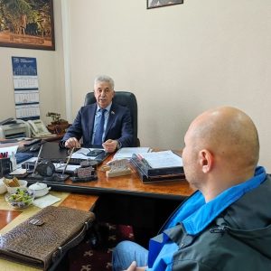 Краевой депутат Игорь Тапсиев провел прием граждан по личным вопросам