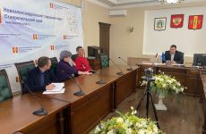 Глава Новоалександровского округа принял участие в неделе приема граждан по вопросам ЖКХ