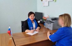 Председатель Совета Андроповского муниципального округа Ирина Савина оказала помощь в ходе приёма