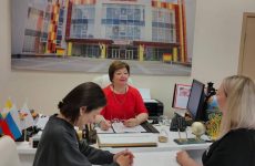Приёмы в рамках Недели приема граждан по вопросам материнства и детства продолжаются в Пятигорске