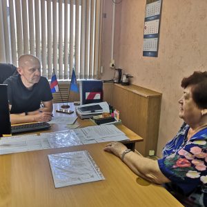 Исполнительный секретарь Новоалександровского местного отделения партии «Единая Россия» провел прием граждан по вопросам социальной поддержки