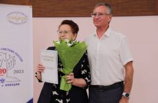 Руководителя местной приемной наградили Почетной грамотой председателя краевого избиркома