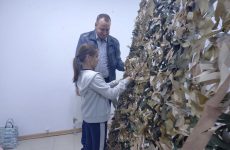 Краевой депутат Игорь Николаев помог волонтерам в закупке сетей для плетения
