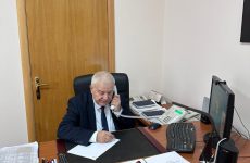 Депутат Думы Ставропольского края Юрий Скворцов провел прием граждан в формате горячей линии