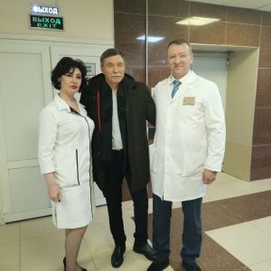 Дмитрий Судавцов передал фрукты детям в краевую больницу