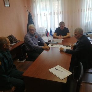 Краевой депутат провел личный прием граждан в Александровском округе
