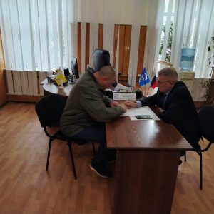 Краевой депутат провел прием граждан по личным вопросам