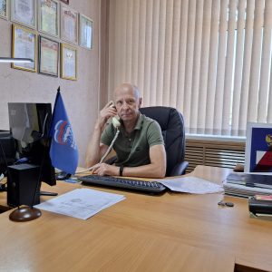 Председатель Совета депутатов Новоалександровского округа провел прием граждан по вопросам образования