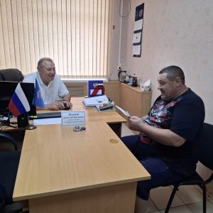 Депутат Думы Ставропольского края Анатолий Жанов провел прием граждан