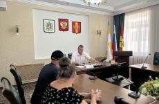 Секретарь Новоалександровского местного отделения партии «Единая Россия» провел прием граждан