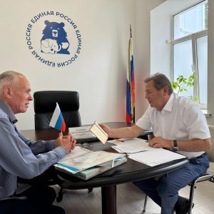 Депутат Государственной Думы РФ Михаил Кузьмин встретился с заявителями