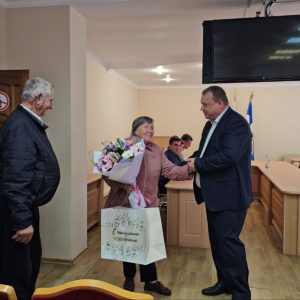 В Предгорном округе «Единая Россия» поздравила супругов Егоровых с золотой свадьбой