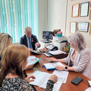 В Предгорном округе «Единая Россия» провела прием участников СВО и их семей по юридическим вопросам