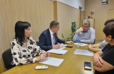 Дмитрий Шуваев провел личный прием граждан в Степновском округе