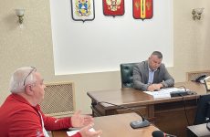 Секретарь Новоалександровского местного отделения партии «Единая Россия» провел прием граждан по вопросам социальной поддержки