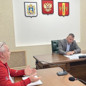 Секретарь Новоалександровского местного отделения партии «Единая Россия» провел прием граждан по вопросам социальной поддержки