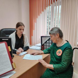 В Ипатовской местной общественной приемной в рамках Недели приемов граждан по вопросам социальной поддержки ответили на вопросы заявителей