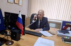 Председатель Совета депутатов Новоалександровского округа провел прием граждан, приуроченный ко Дню образования партии «Единая Россия»