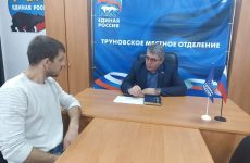 Реакция власти незамедлительна: депутаты снова рядом с народом