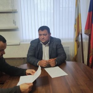 Декада приемов граждан стартовала в Ипатовском округе