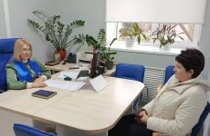 Партийцы помогают в трудоустройстве