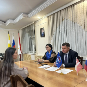 Секретарь Советского местного отделения партии «единая россия» Сергей Гультяев открыл Декаду приемов граждан в округе