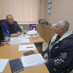 Депутат Думы Ставропольского края Анатолий Жданов провел прием граждан по вопросам социальной поддержки