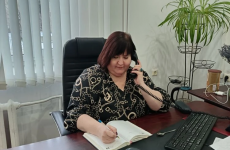 Любовь Хенкина провела дистанционный прием граждан