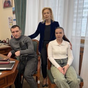 Ольга Тимофеева: «Не несите деньги циничным юристам, которые зарабатывают на военнослужащих СВО и членах их семей»